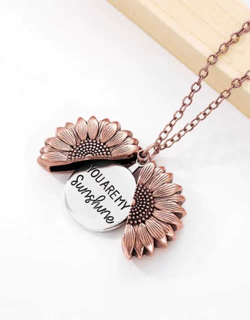 Load image into Gallery viewer, Best Friend Gift Sunflower Necklace

